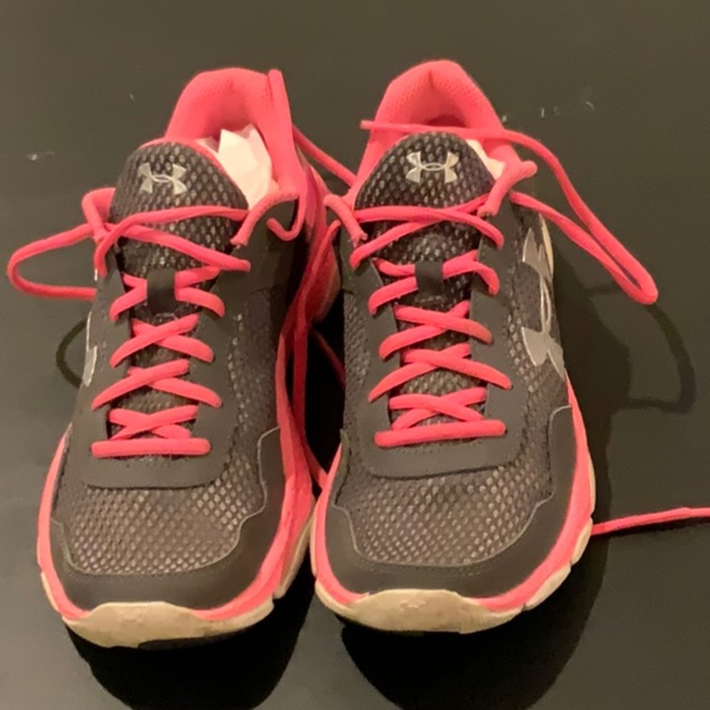 Sharp Under Armour Girls Sneakers